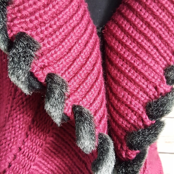 Chic-Knits open cardigan with faux fur trim - Picture 4 of 7